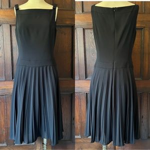 Escada Black Pleated Bow Detail Sleeveless Dress Size 8